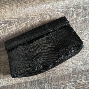 Leather clutch - Nancy Gonzalez
